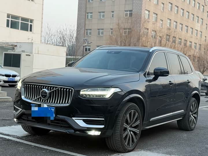 Фото 1 - Volvo XC90