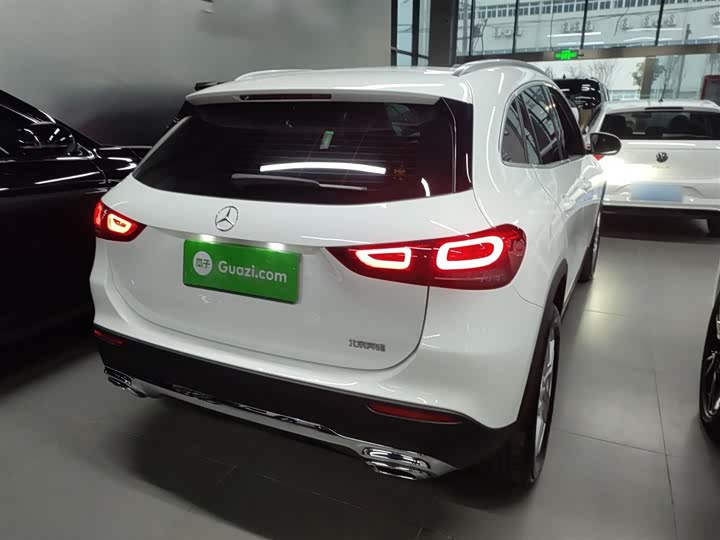 Фото 7 - Mercedes-Benz GLA-Class