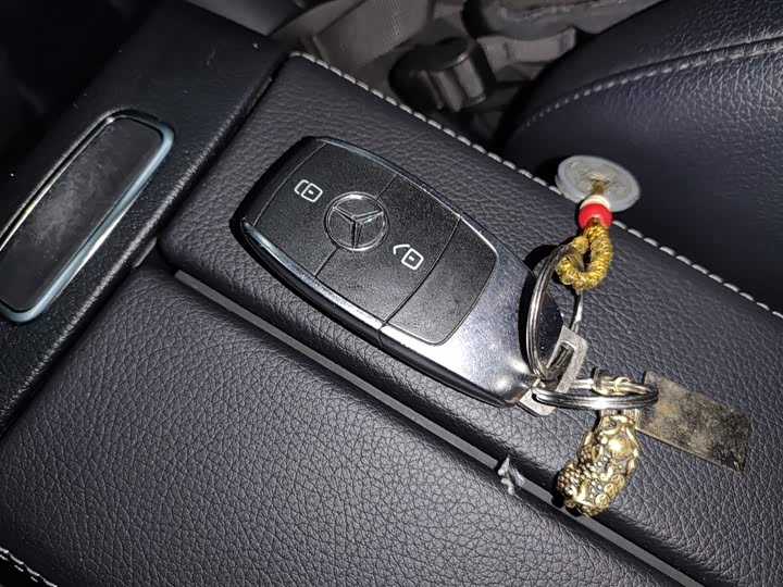 Фото 9 - Mercedes-Benz GLA-Class