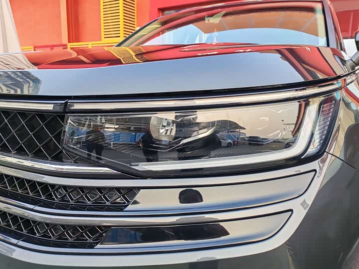 Фото 4 - Volkswagen Tavendor