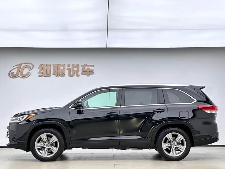 Фото 3 - Toyota Highlander