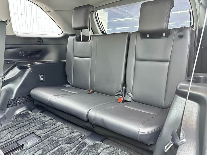 Фото 8 - Toyota Highlander