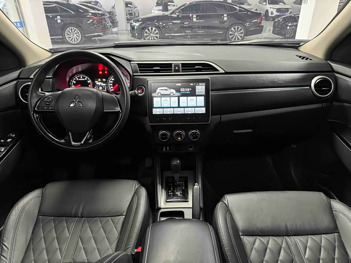 Фото 4 - Mitsubishi ASX