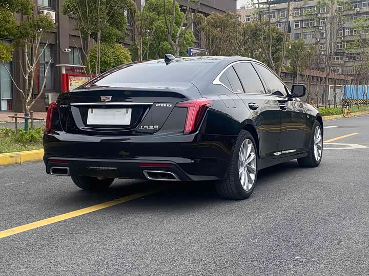 Фото 6 - Cadillac CT5