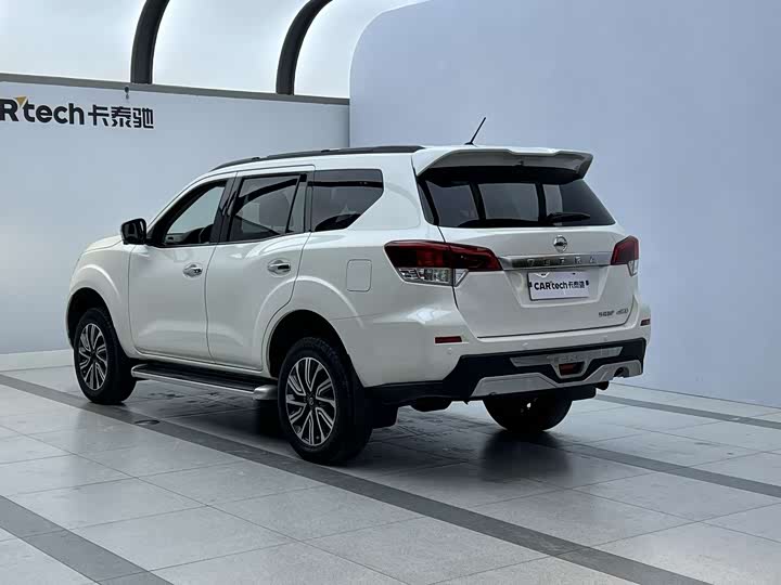 Фото 3 - Nissan Terra