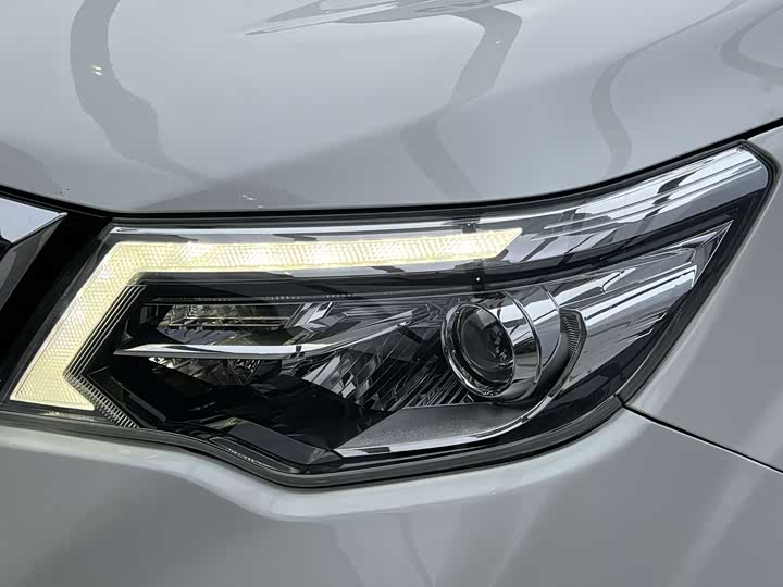 Фото 5 - Nissan Terra