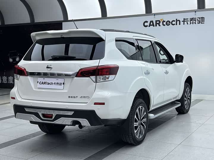 Фото 6 - Nissan Terra