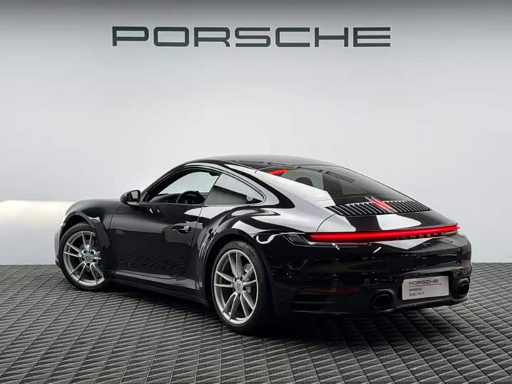 Фото 6 - Porsche 911