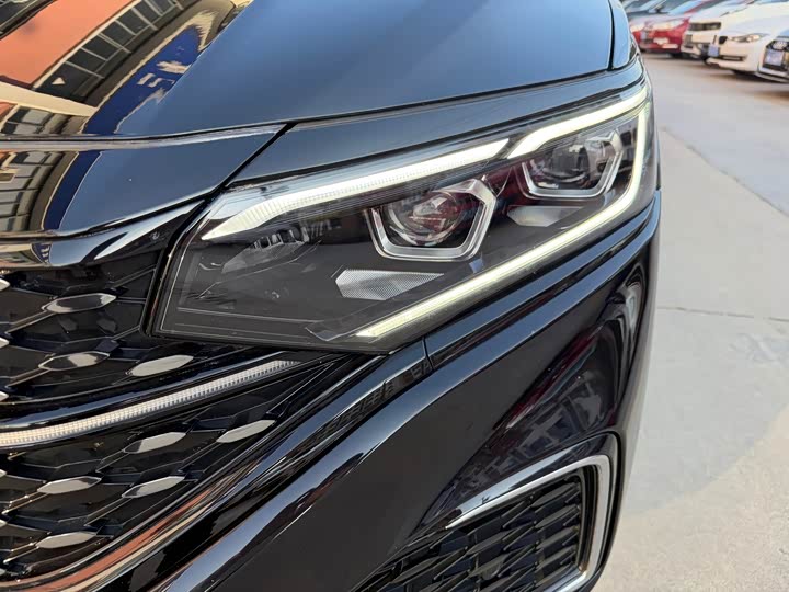 Фото 4 - Volkswagen Passat