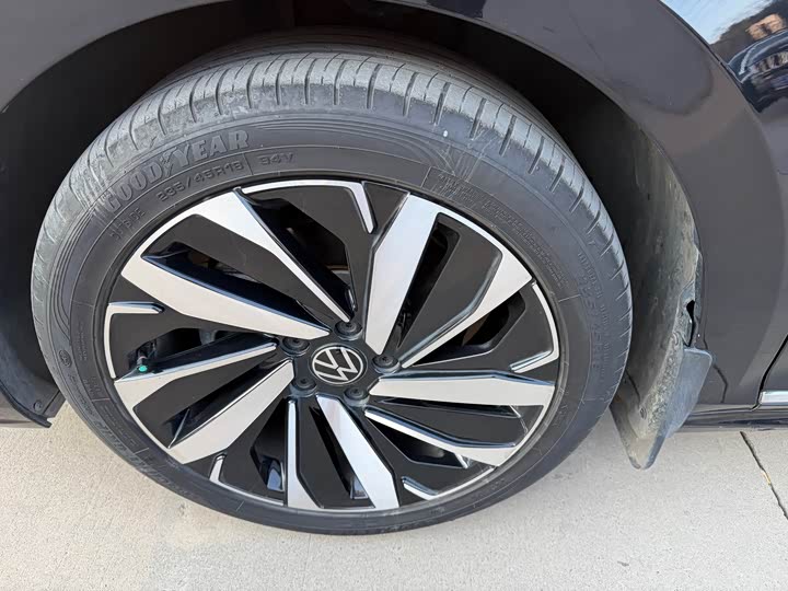 Фото 5 - Volkswagen Passat