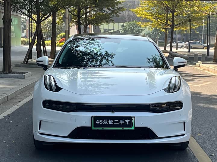 Фото 2 - Zeekr 001