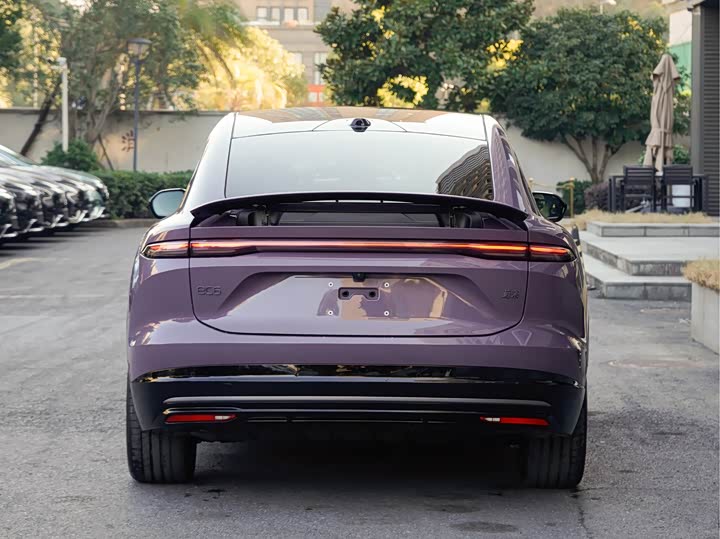 Фото 5 - Nio EC6