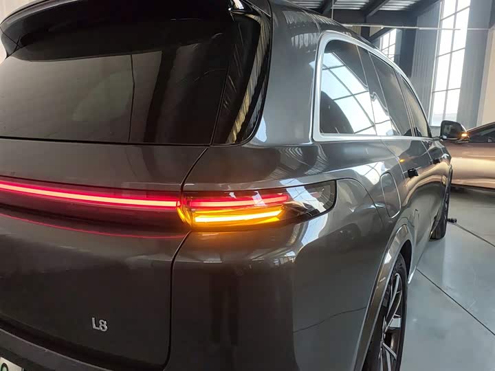 Фото 8 - LiXiang L8