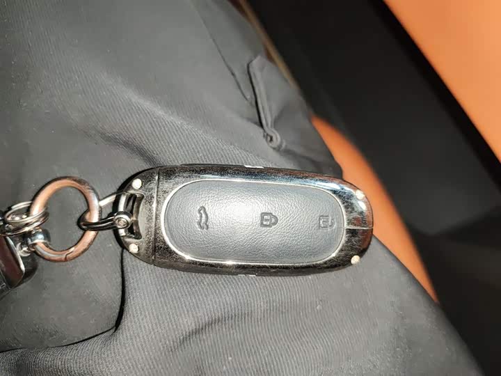 Фото 9 - LiXiang L8