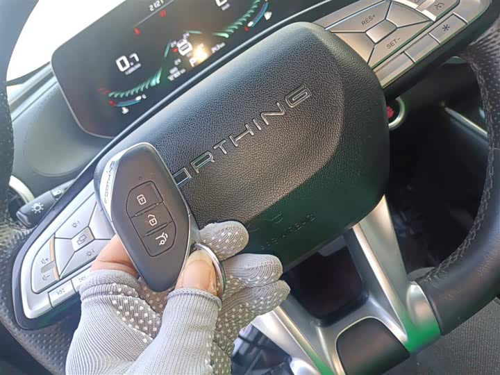 Фото 9 - Dongfeng Forthing T5 EVO