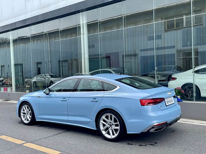 Фото 5 - Audi A5