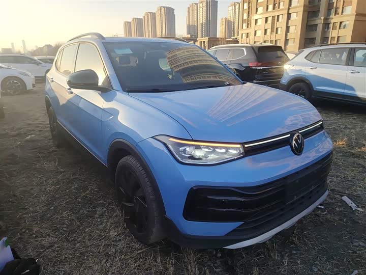 Фото 4 - Volkswagen Tharu