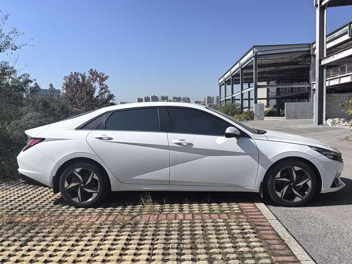 Фото 5 - Hyundai Elantra N line