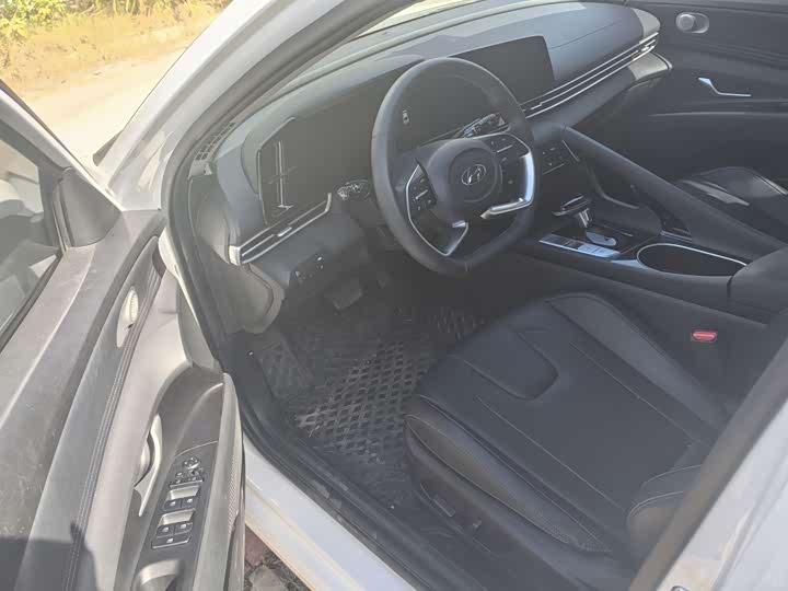 Фото 9 - Hyundai Elantra N line