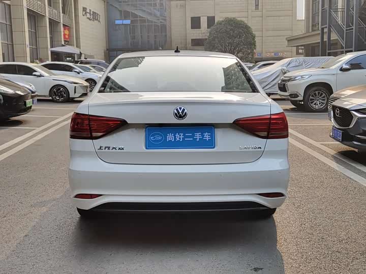 Фото 5 - Volkswagen Lavida