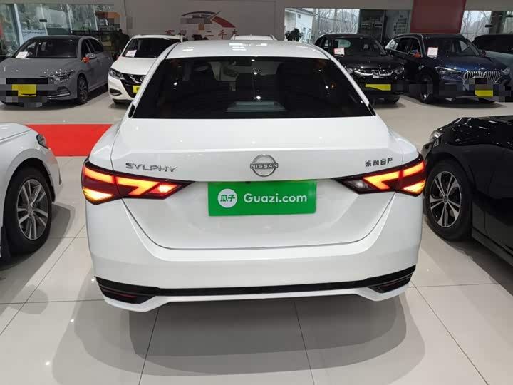 Фото 6 - Nissan Sylphy