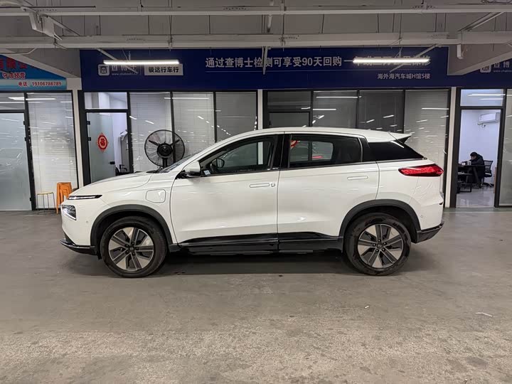 Фото 3 - XPeng G3