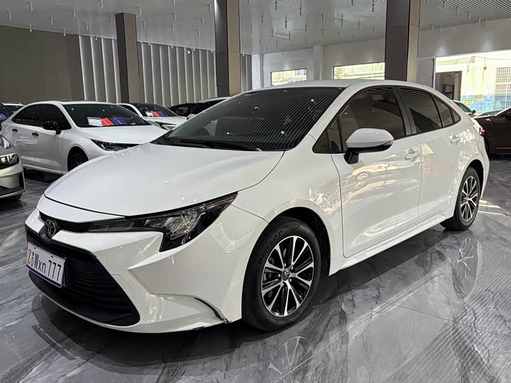 Фото 2 - Toyota Levin