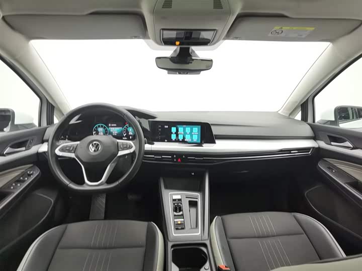 Фото 5 - Volkswagen Golf