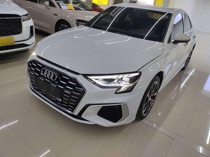 Фото 2 - Audi A3