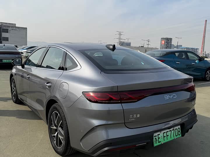 Фото 7 - BYD Qin L