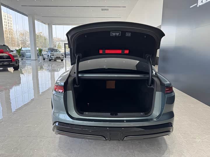 Фото 9 - BYD Han L