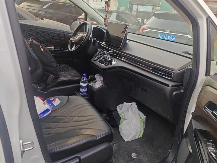 Фото 8 - Honda Odyssey