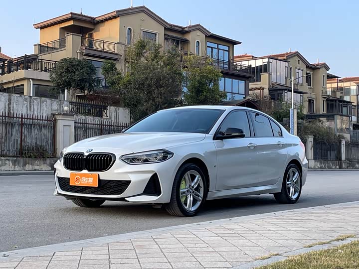 Фото 1 - BMW 1 Series