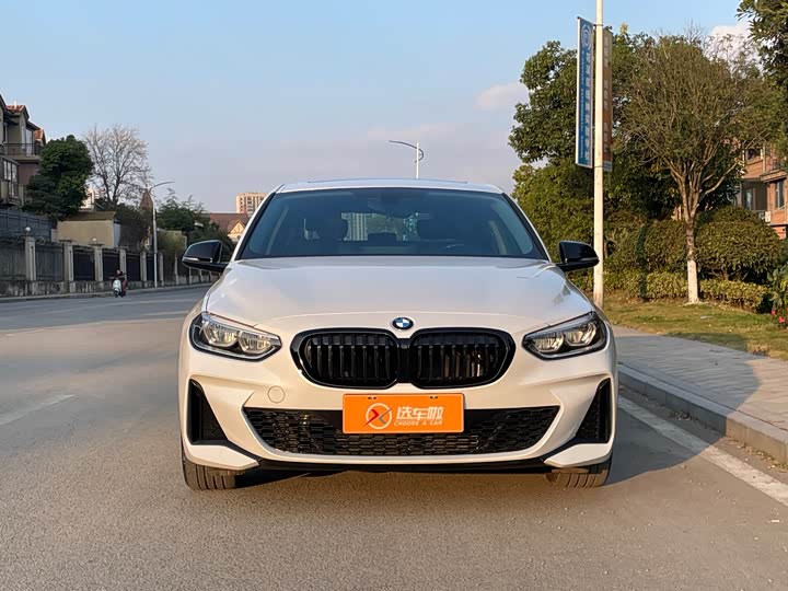 Фото 2 - BMW 1 Series