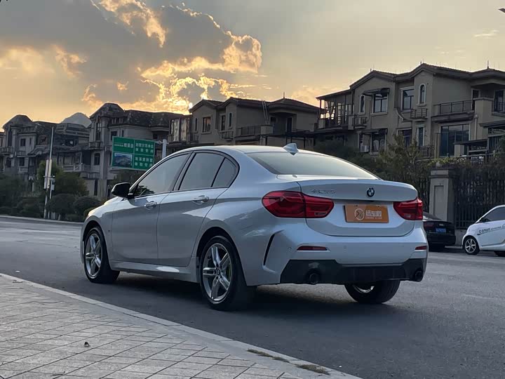 Фото 6 - BMW 1 Series