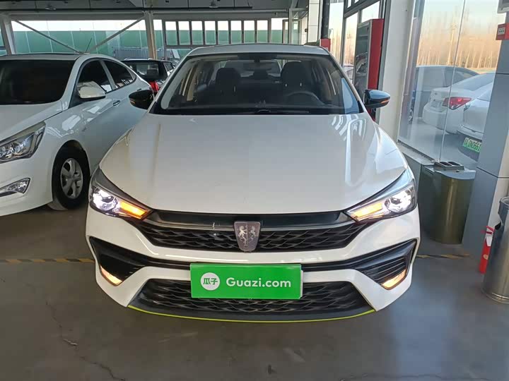 Фото 3 - Roewe i5