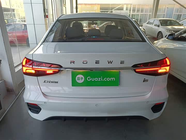 Фото 6 - Roewe i5
