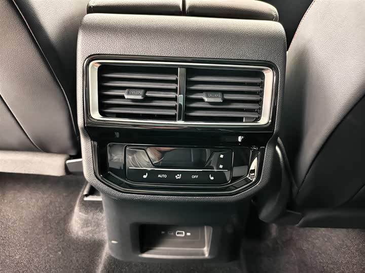 Фото 9 - Volkswagen Teramont X