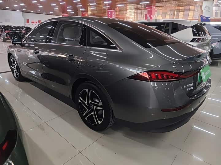 Фото 5 - Roewe D7