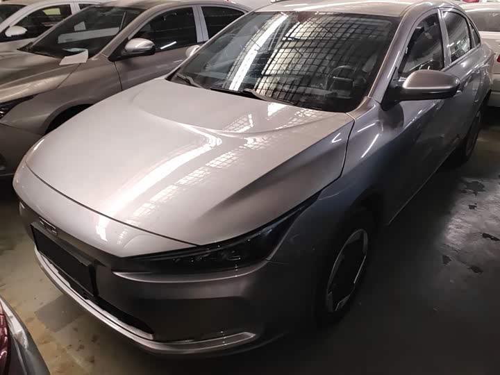 Фото 2 - Geely Geometry A