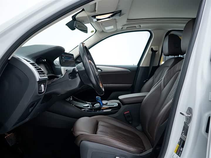 Фото 4 - BMW iX3