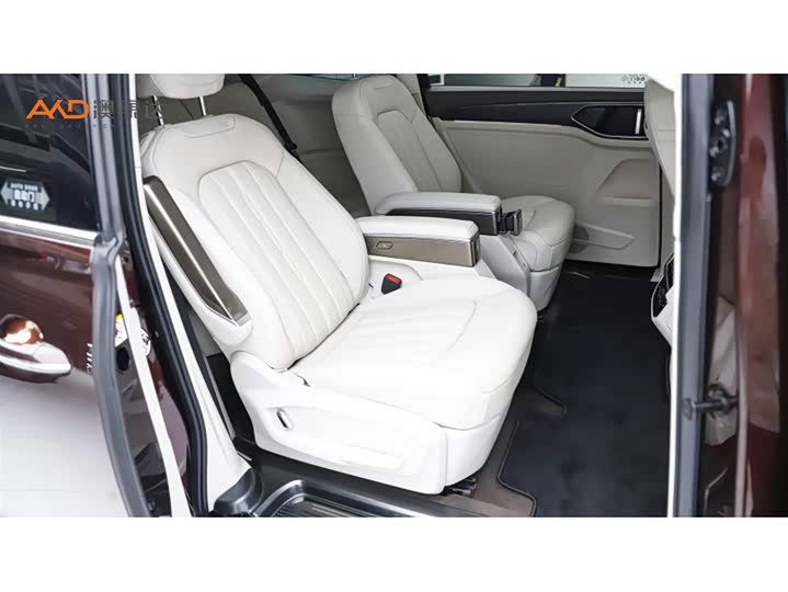 Фото 8 - Volkswagen Viloran