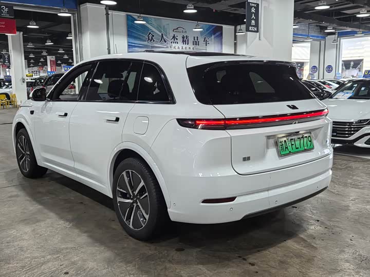 Фото 5 - LiXiang L7