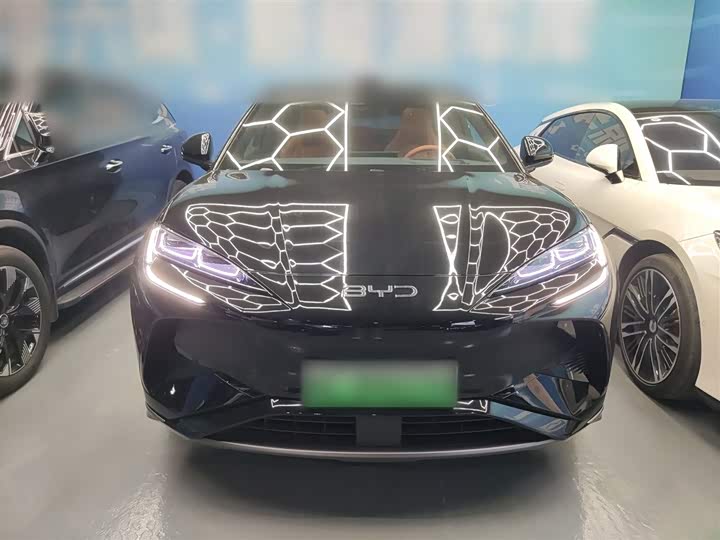 Фото 3 - BYD Sea Lion 07 EV