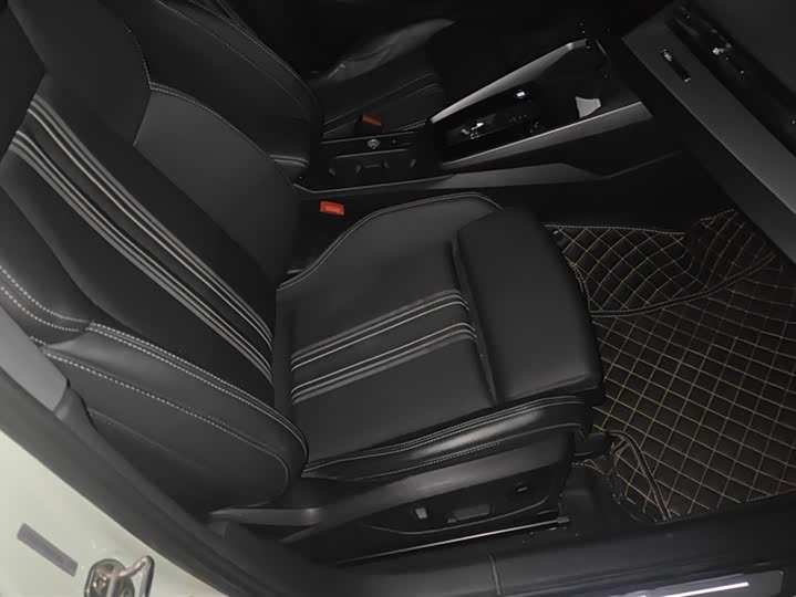 Фото 8 - Audi A3