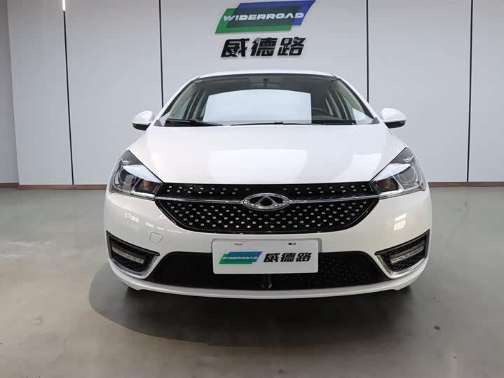 Фото 2 - Chery Arrizo 5