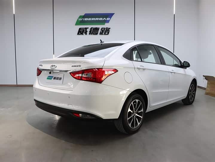 Фото 4 - Chery Arrizo 5