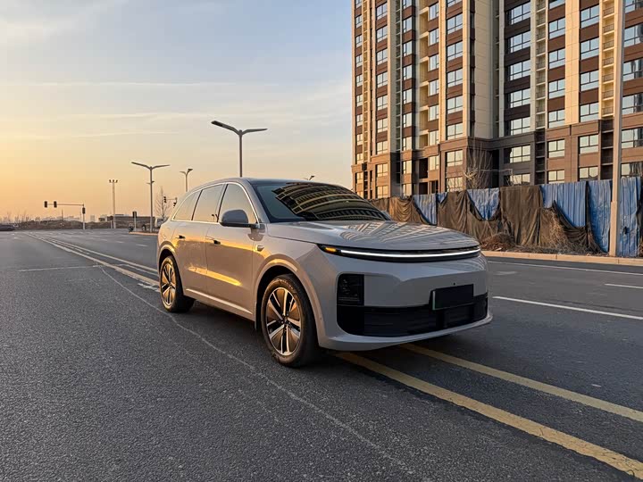 Фото 1 - LiXiang L6