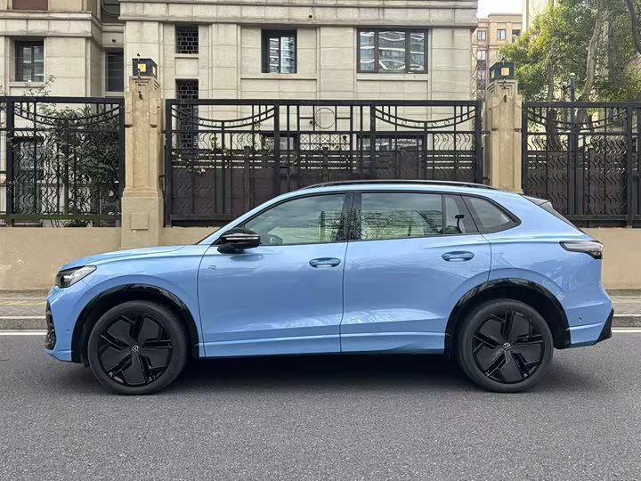 Фото 5 - Volkswagen Tiguan L Pro