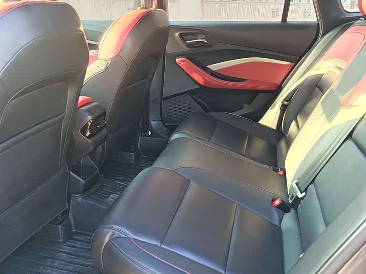 Фото 8 - MG Motor 5